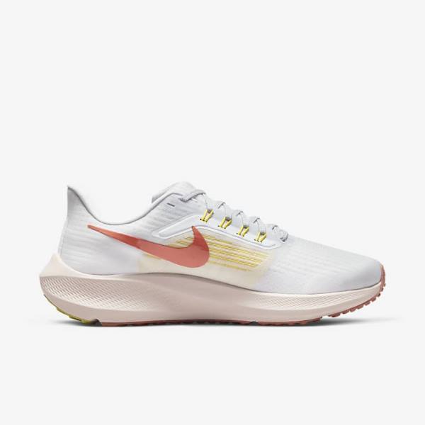 Nike Air Zoom Pegasus 39 Cestne Bežecké Tenisky Damske Biele Svetlo | NK306YCT