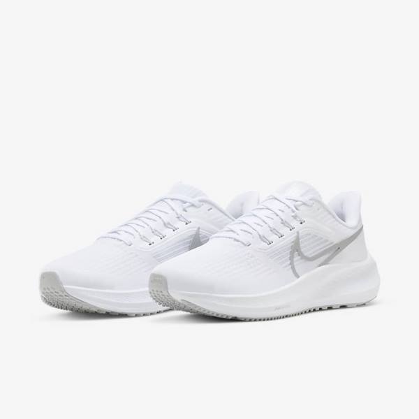 Nike Air Zoom Pegasus 39 Cestne Bežecké Tenisky Damske Biele Platina Siva Metal Strieborne | NK698WEI