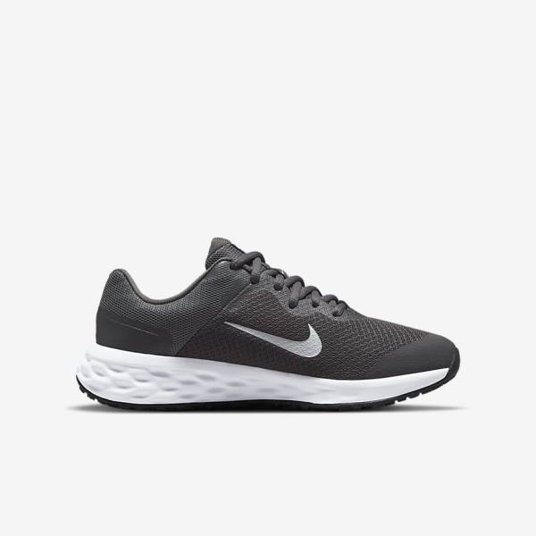 Nike Revolution 6 Older Cestne Bežecké Tenisky Detske Siva Biele | NK890SPN